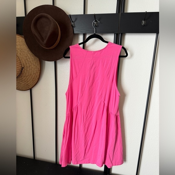 Boutique hot pink tiered oversized sleeveless mini dress - Picture 5 of 5